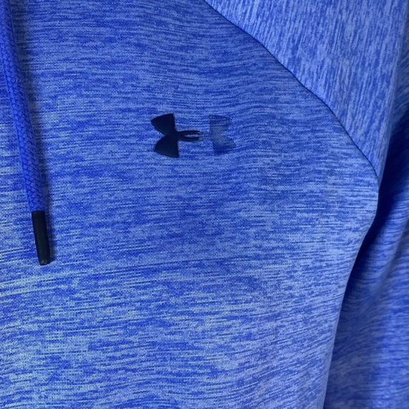 Under Armour Storm With thumb holes and fleece lined zip up hoodie - Picture 4 of 9